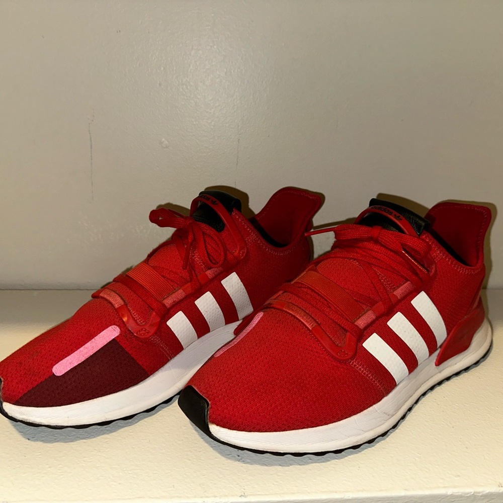Adidas Sneakers